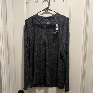 NWT Under Armour Black Long Sleeve Pullover